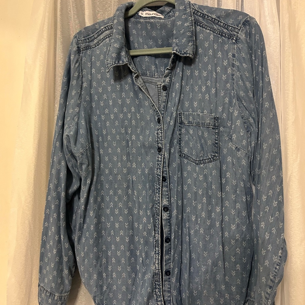 Maurices Light Blue Patterned Denim Shirt